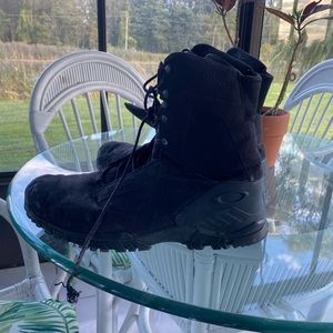 Mens size us 15 black tactical boots